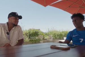 斯派克-李狂喜字母哥：很多人一直劝我去纽约打球！