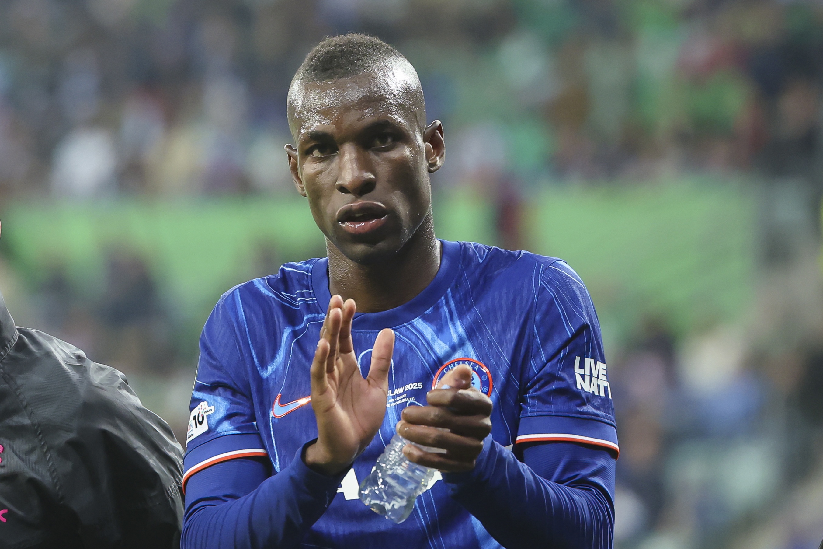 乐鱼体育官方平台-切尔西撤回杰克逊体检许可，要求其归队报到