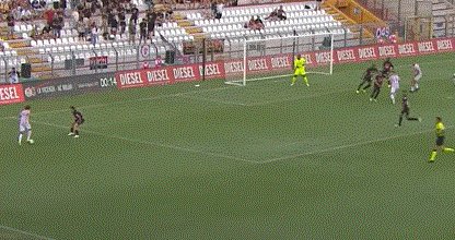 【热身】雷比奇2球1助莱昂传射 AC米兰新援首秀6比1